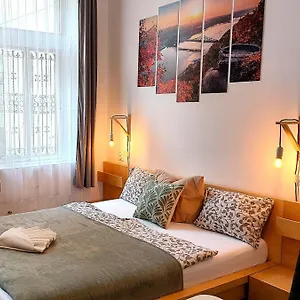 Goodmo Smart Hostel